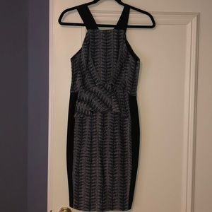 Navy sleeveless bodycon dress
